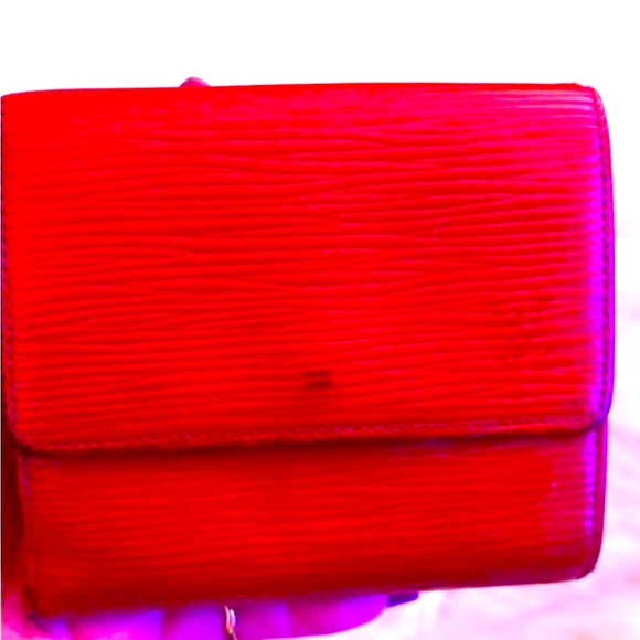 Authentic Louis Vuitton Red Epi Wallet. Serial #: SP0996 - Picture 1 of 9